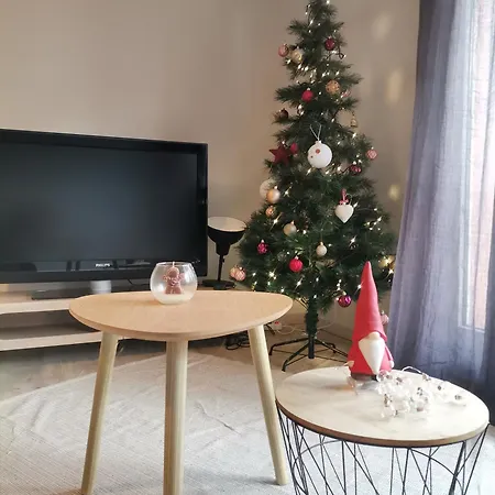 2 Pieces Proche Centre Apartament *